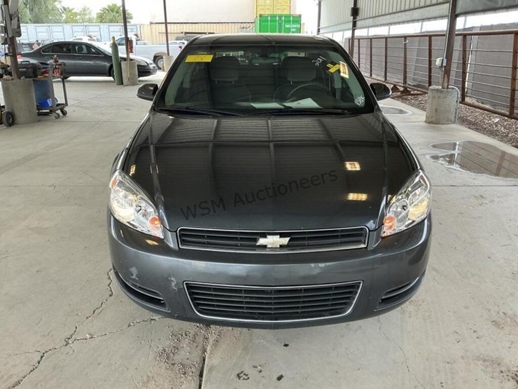 2011-chevrolet-impala-sdn-image-3
