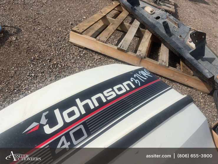 1990-40-hp-johnson-outboard-motor-image-5