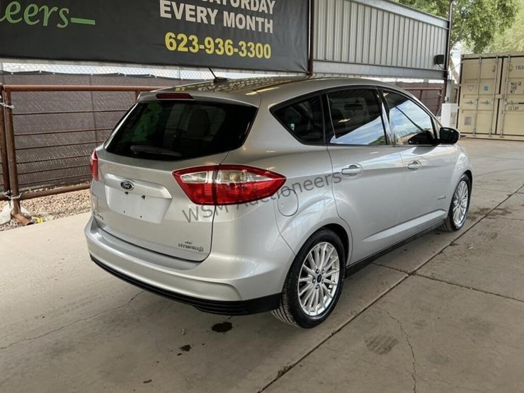 2016-ford-c-max-hybrid-wagon-image-7