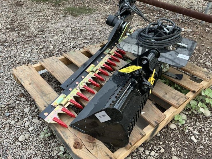 mini-excavator-attachments-image-2