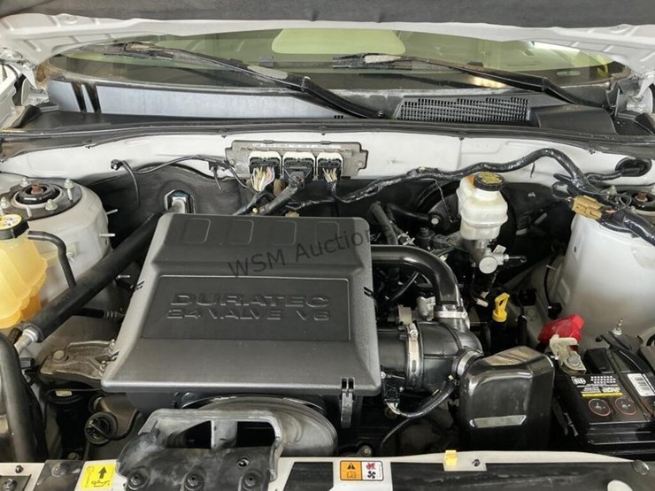 2009-ford-escape-suv-image-10