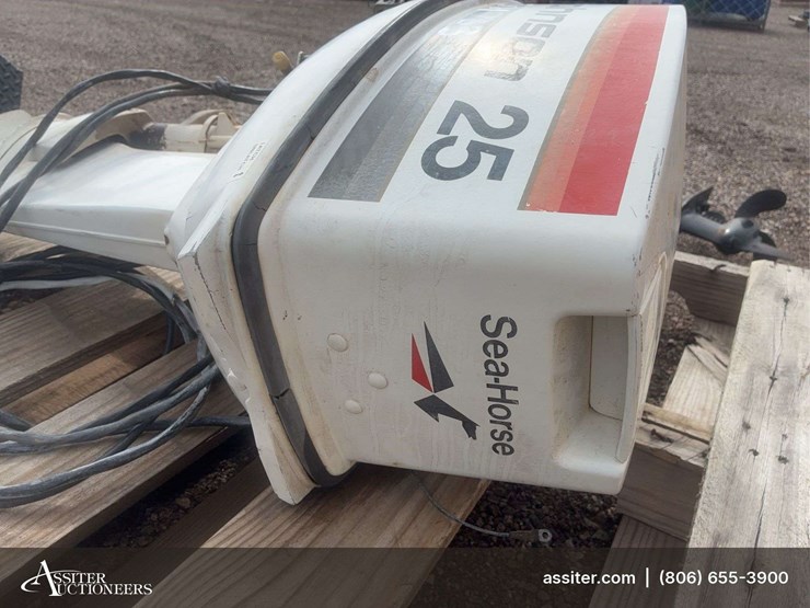 1977-25hp-johnson-boat-motor-image-6
