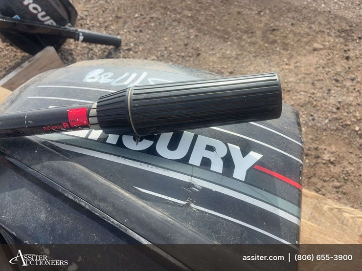 1991-mercury-9.9-hp-outboard-motor-image-4