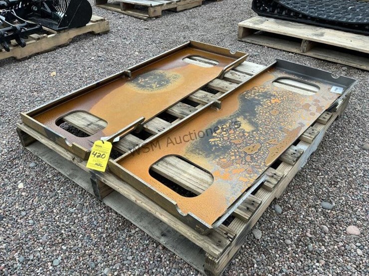 (2)-blank-mounting-plates-for-skid-steer-image-2