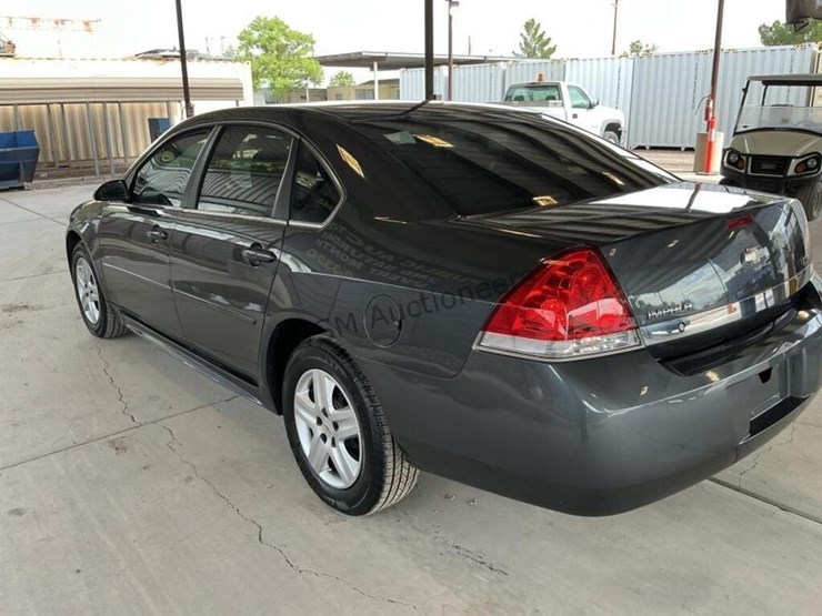 2011-chevrolet-impala-sdn-image-5