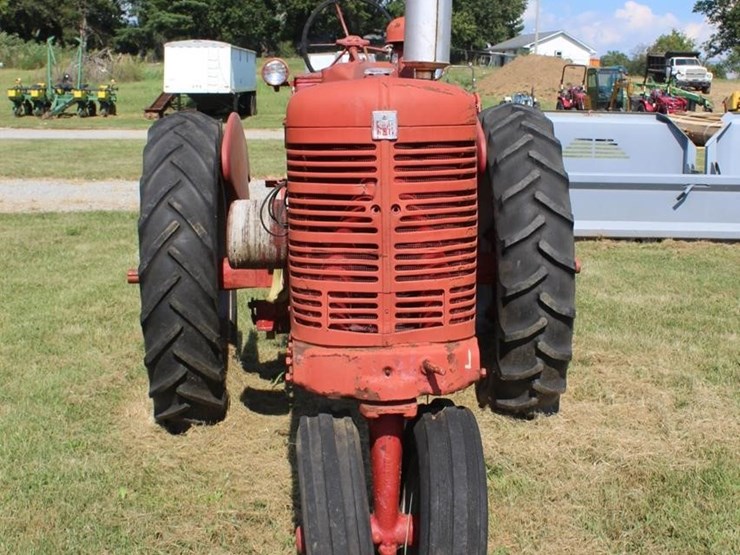 farmall-super-m-9496-image-9