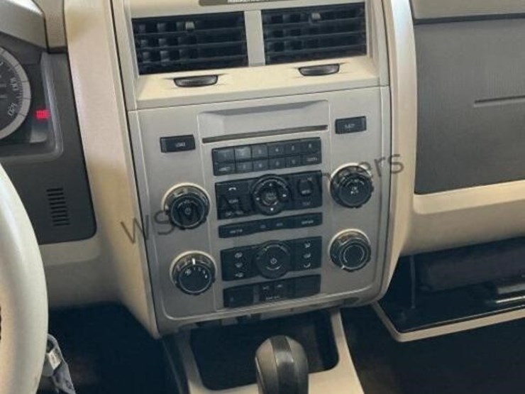 2009-ford-escape-suv-image-19