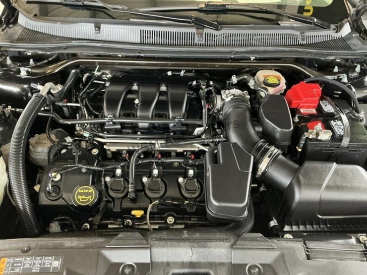 2017-ford-taurus-sdn-image-9