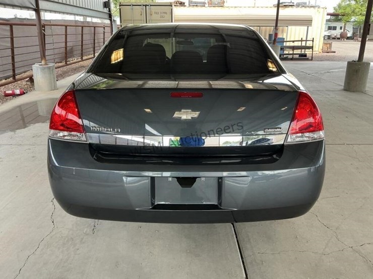 2011-chevrolet-impala-sdn-image-6