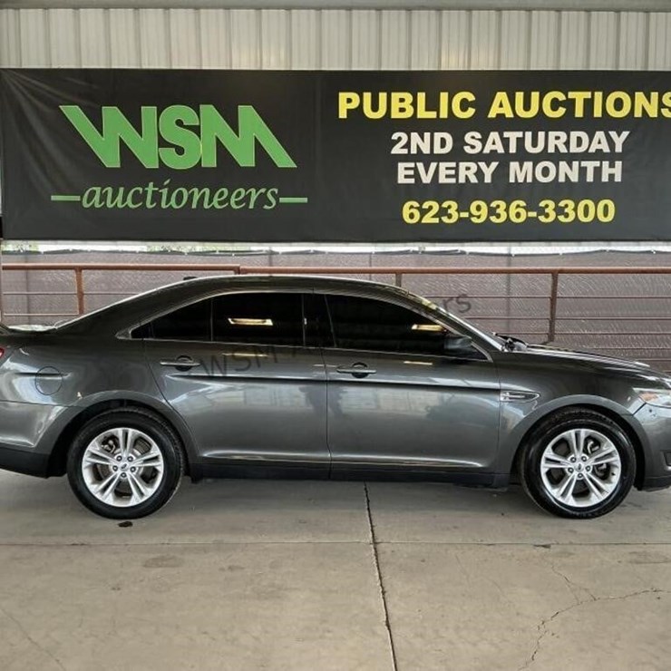 2017 Ford Taurus SDN