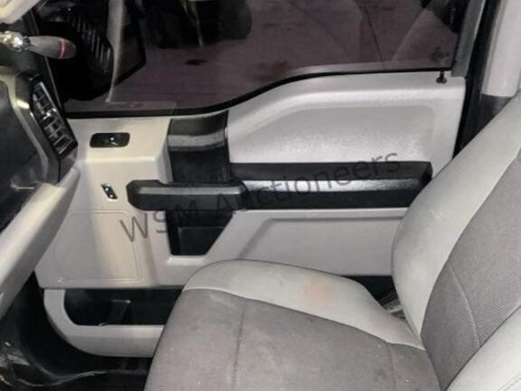 2017-ford-f-150-p/u-image-21