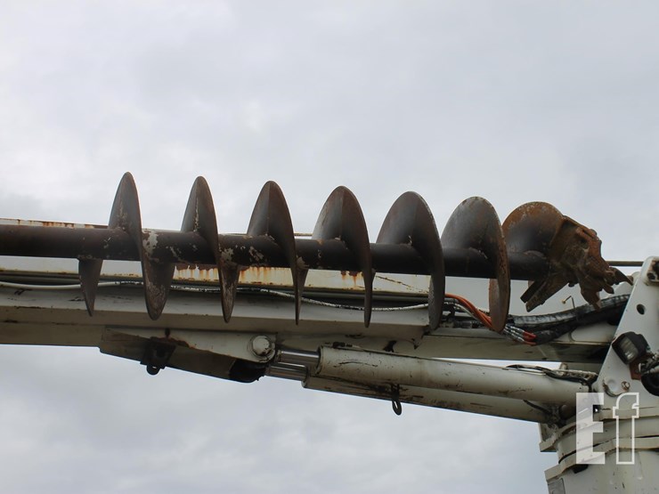 2009-international-digger-truck-10308-image-11
