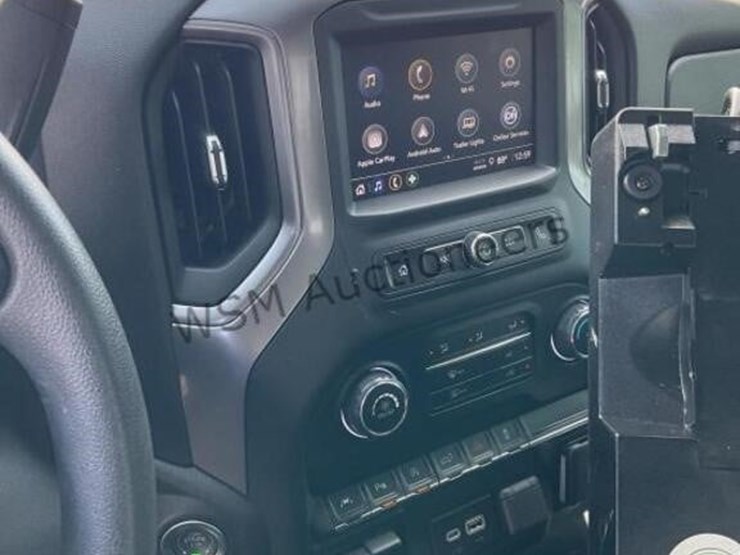 2025-chevrolet-silverado-1500-p/u-image-19