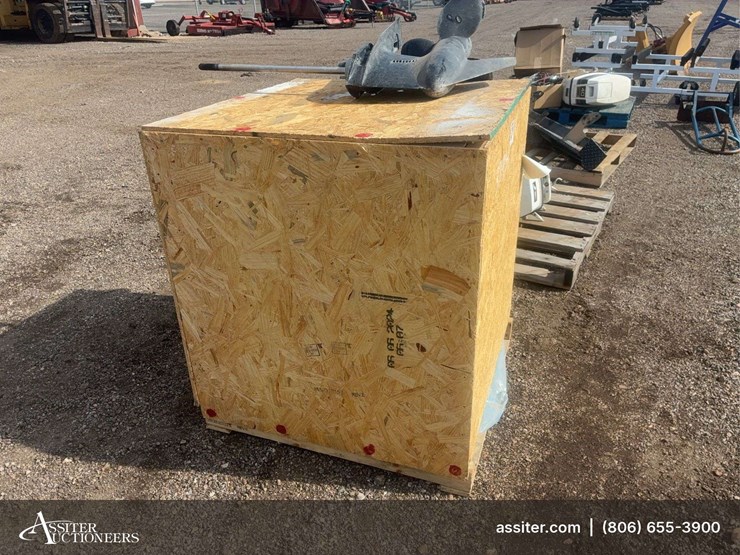 mercury-power-head-in-crate-image-2