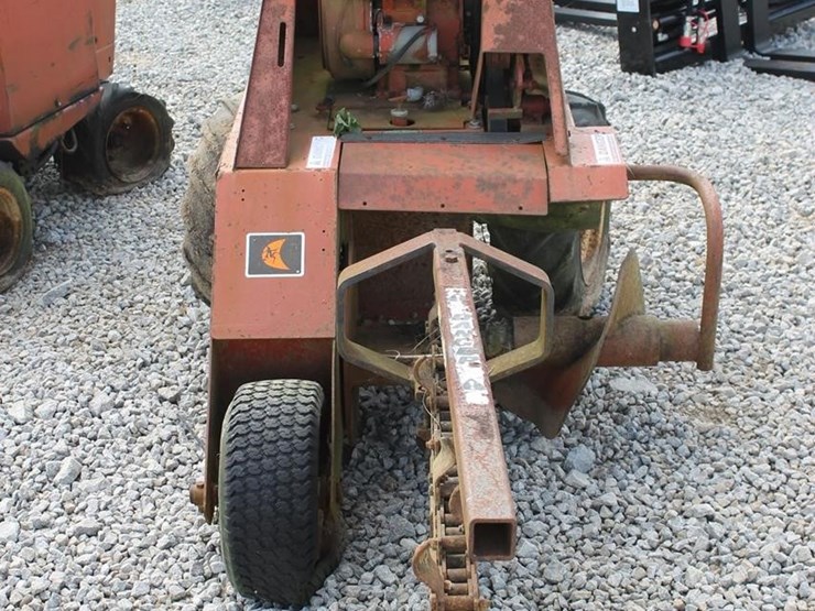 ditch-witch-1420-10219-image-2
