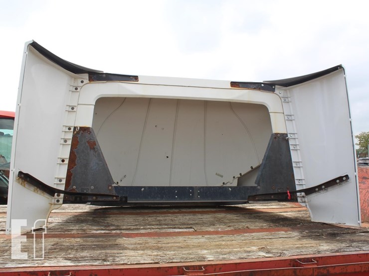semi-wind-deflector-image-2