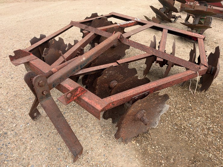 #41441-•-3-point-hitch-dbc-plow-image-3