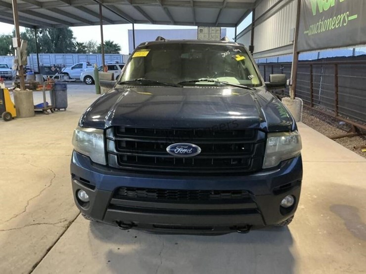 2015-ford-expedition-suv-image-3