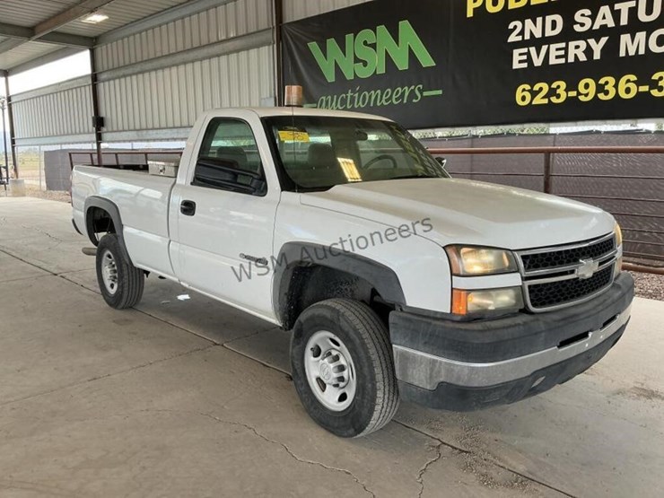2007-chevrolet-silverado-2500hd-p/u-image-2
