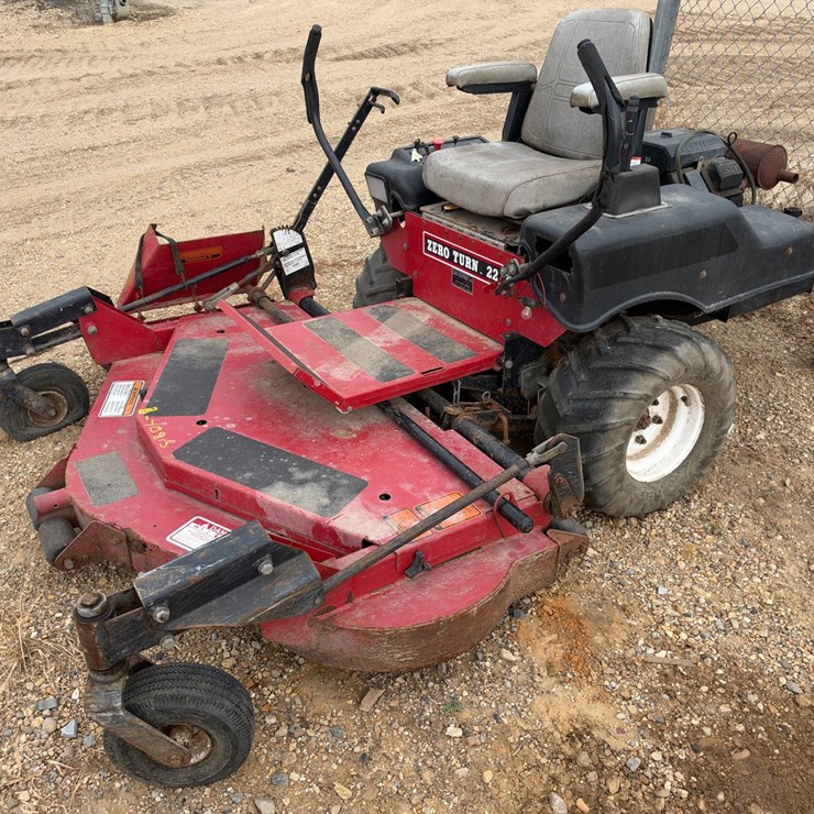 #40813 • BUSH HOG ZERO TURN | FOR PARTS/REPAIRS