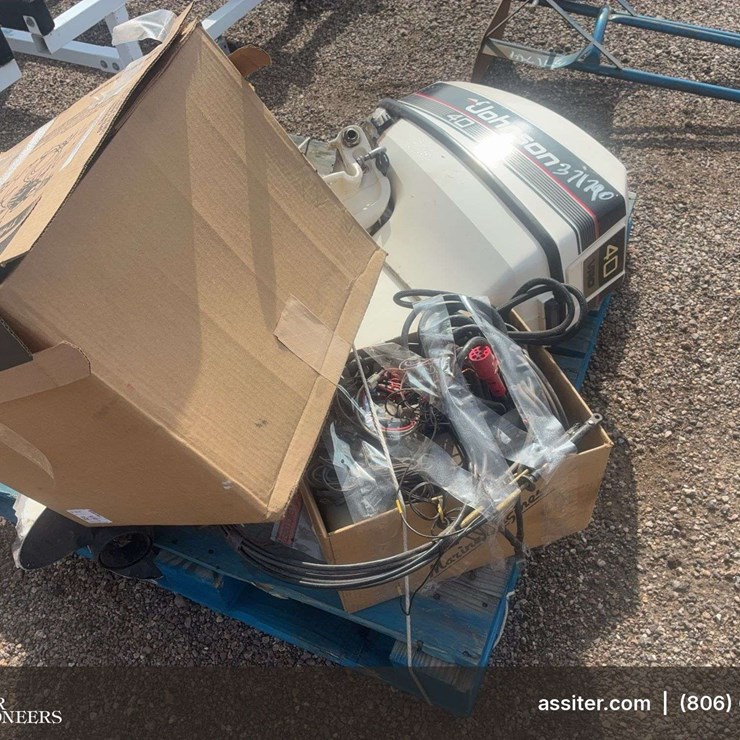 1990 40 HP Johnson Outboard Motor