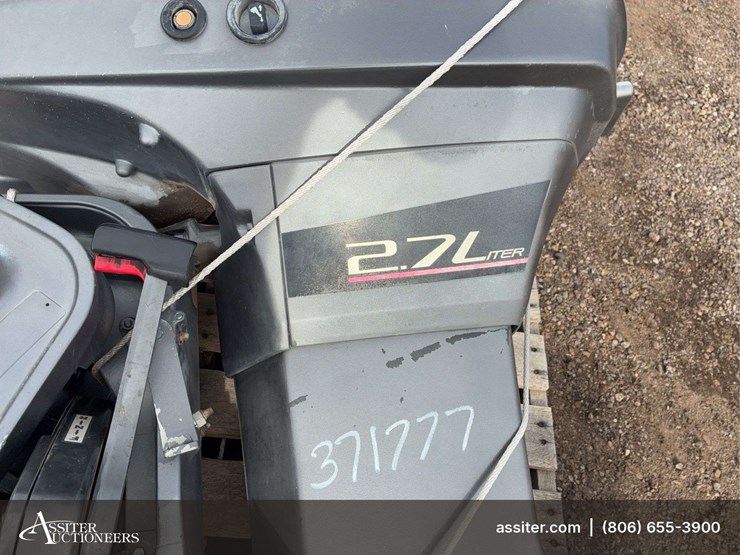 1995-200hp-suzuki-outboard-motor-image-3