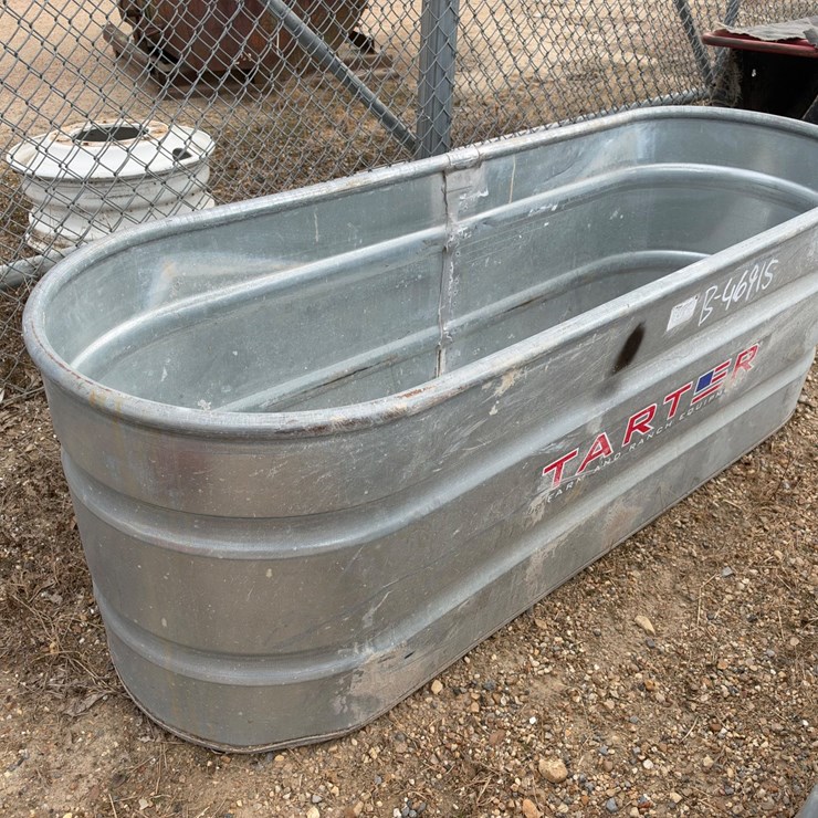#46915 • TARTER FEEDING TROUGH