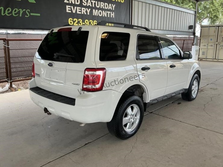 2009-ford-escape-suv-image-7