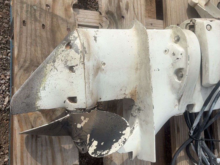 1977-25hp-johnson-boat-motor-image-2
