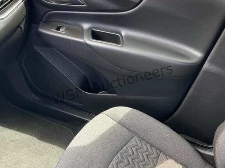 2024-chevrolet-equinox-lt-suv-image-19