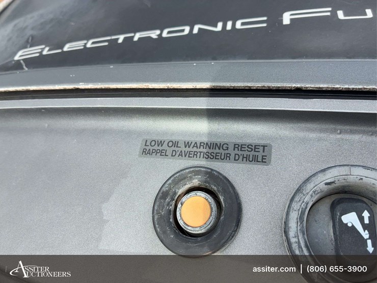 1995-200hp-suzuki-outboard-motor-image-10