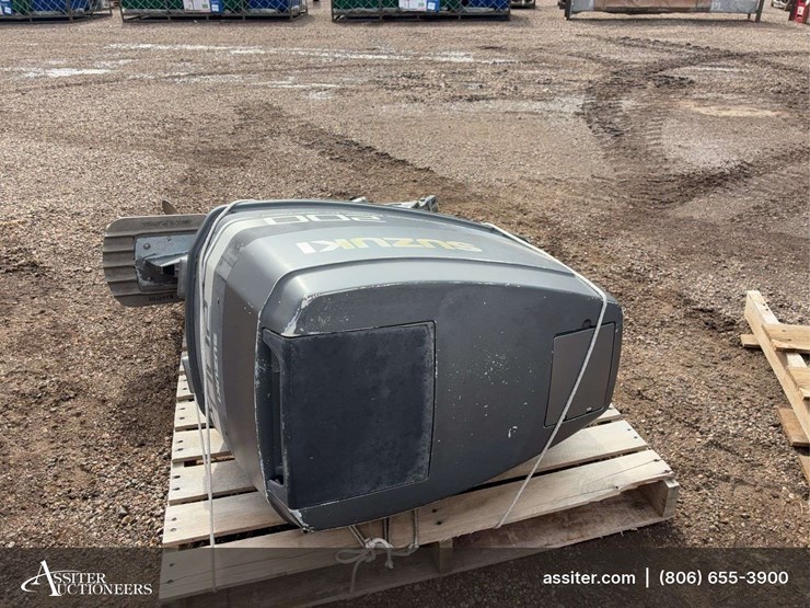 1995-200hp-suzuki-outboard-motor-image-7