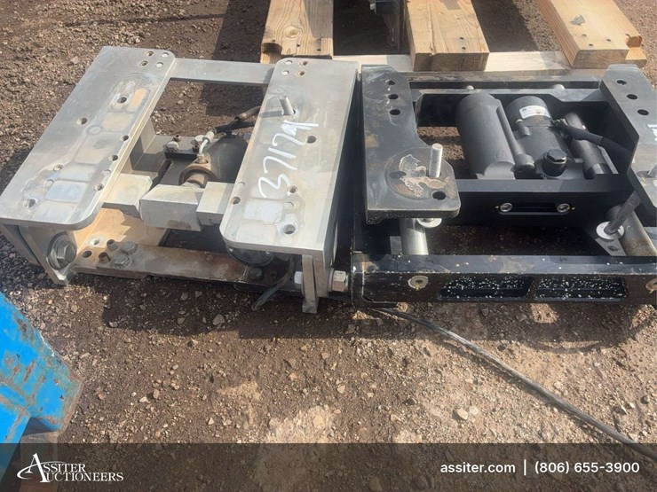 seastar-power-tilt-and-additional-tilt-image-2
